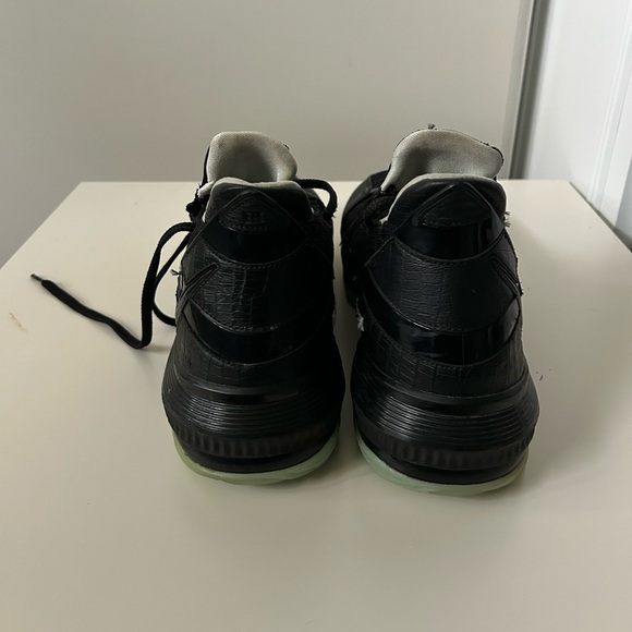 Nike LeBron 16 SB Glow Mens Black Leather & Mesh Basketball Shoe - Picture 4 of 6